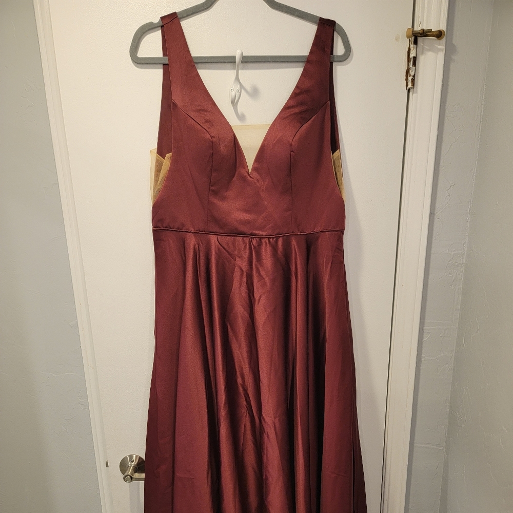 Women's V-Neck Satin Prom Formal Dress, Long Ball Gown w/ pockets & petticoat